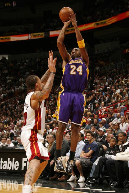 由于性能争 由于性能争